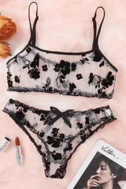 Conjunto Lingerie Bralette Top Curto + Calcinha